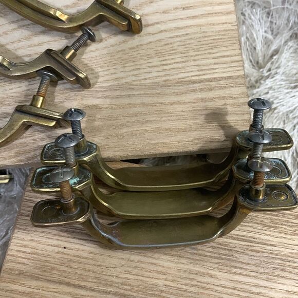 Vintage Mid-Century Style Keeler Brass Co Cabinet Door Pulls Brass Tone Metal - Picture 12 of 17